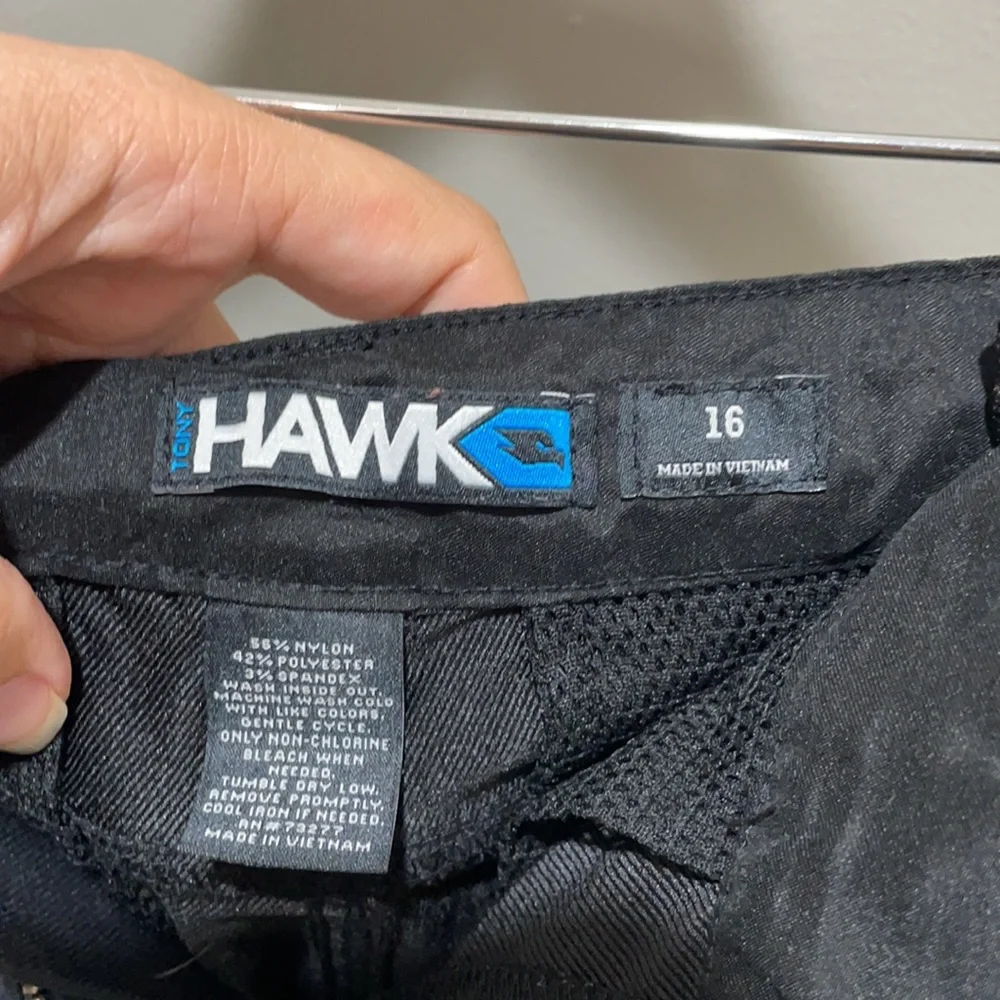 Tony Hawk Black Shorts Size 16 EUC